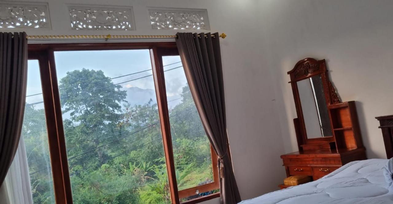 Sri Sedana Homestay Сидемен Экстерьер фото